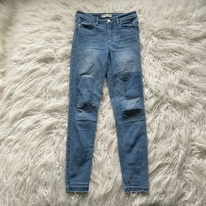 A&F Raw Hem Patches‎ High Rise Skinny Jeans